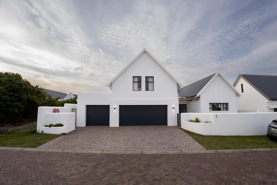 4 Bedroom Property for Sale in St Francis Links Eastern Cape